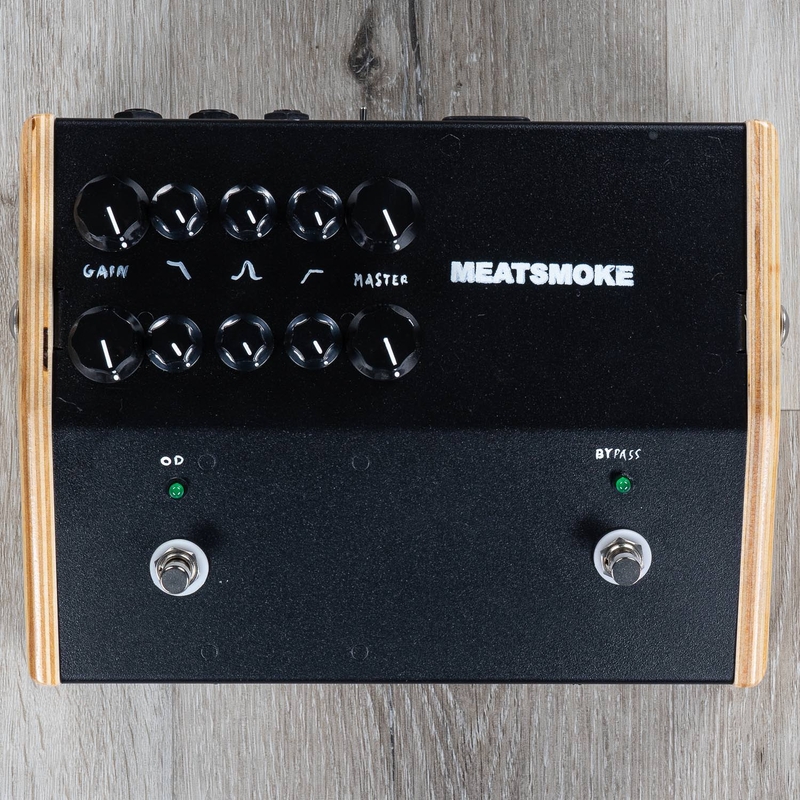 Verellen Amplifiers Meatsmoke Dual Channel Preamplifier Bass and Guitar Effects Pedal, Natural Stained Sides