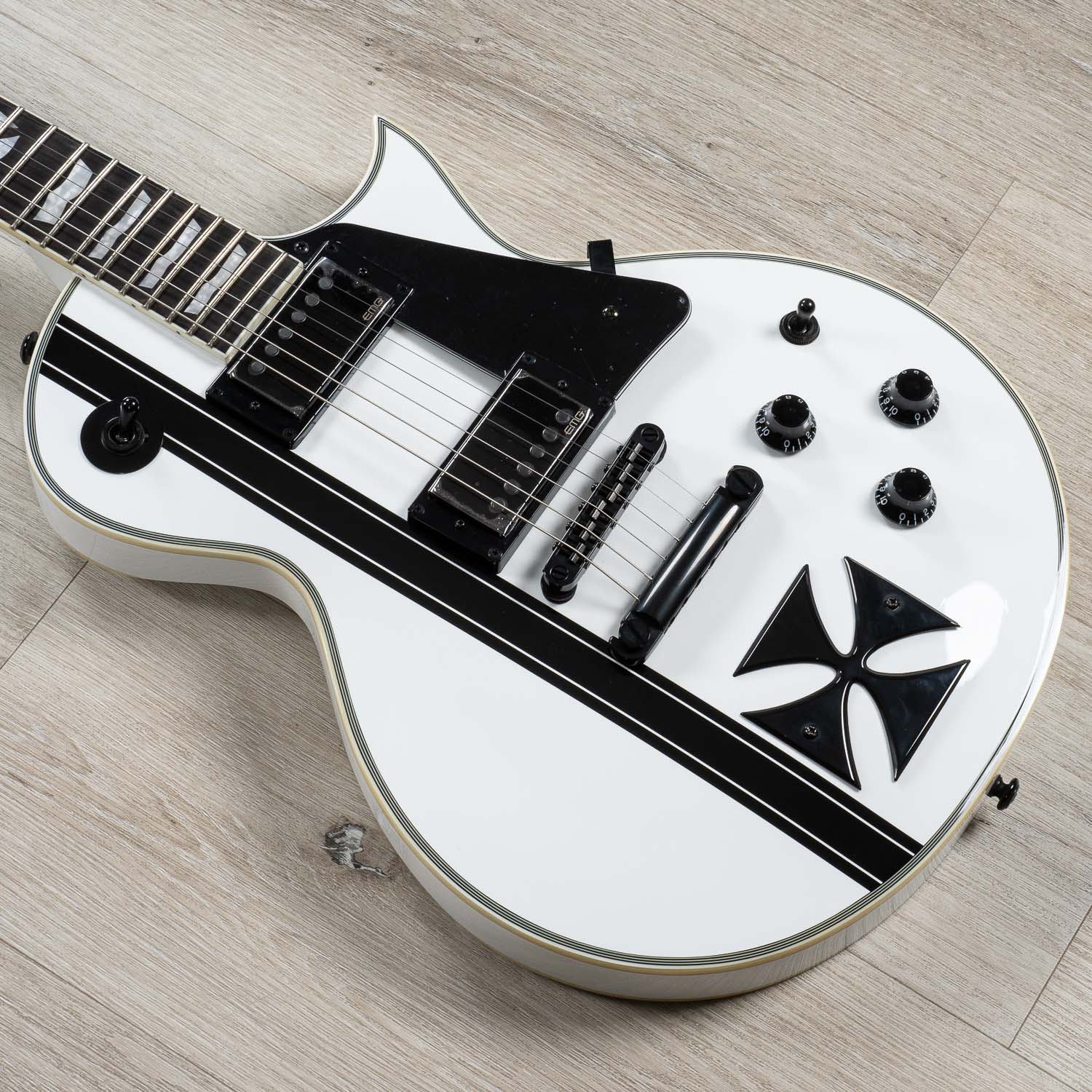 Lagring navneord mikroskop ESP LTD Iron Cross James Hetfield Guitar, Ebony Board, EMG Pickups, Snow  White