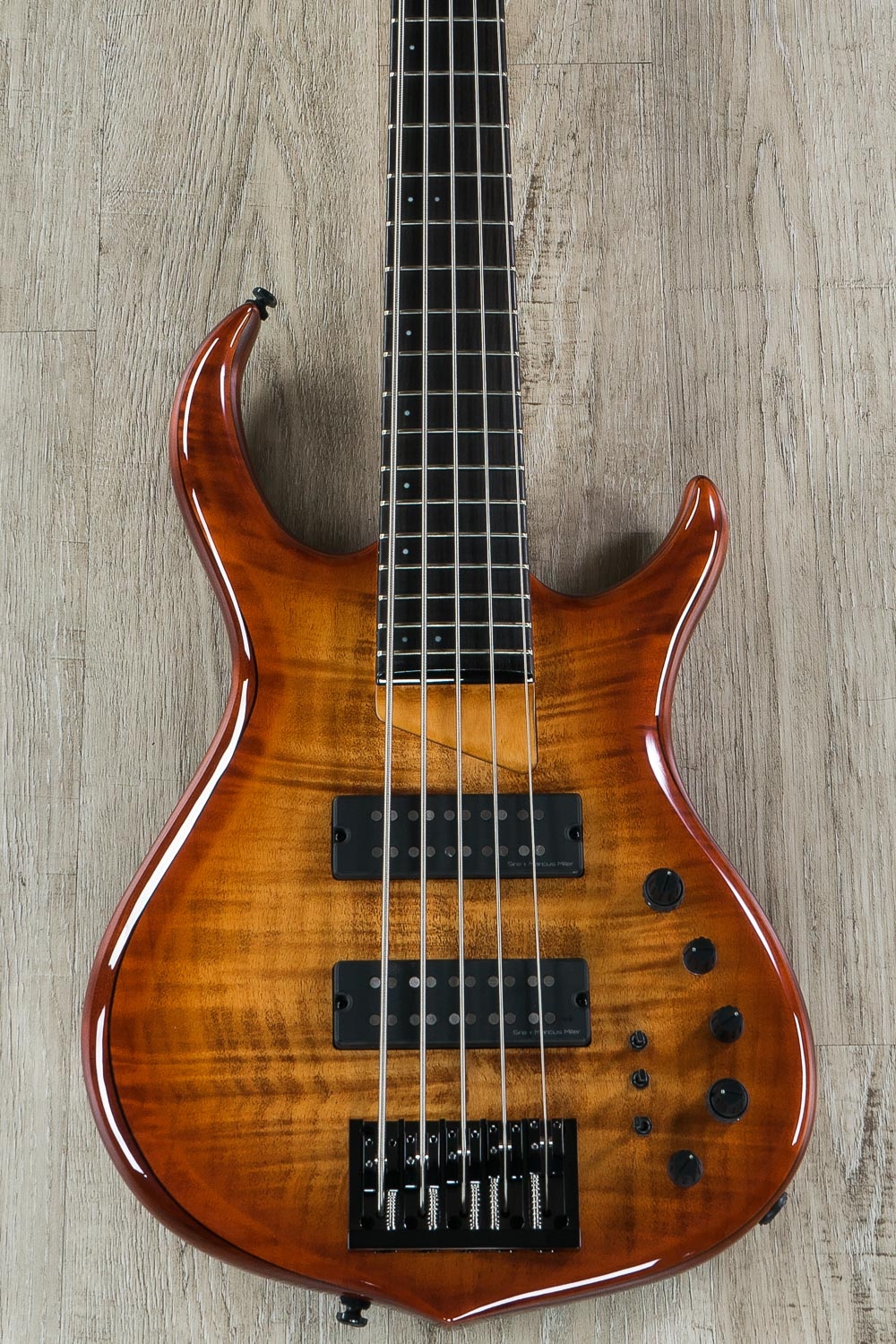 Sire Marcus Miller M7 5String 2nd Gen Bass, Alder Body, BRS, Brown Sunburst