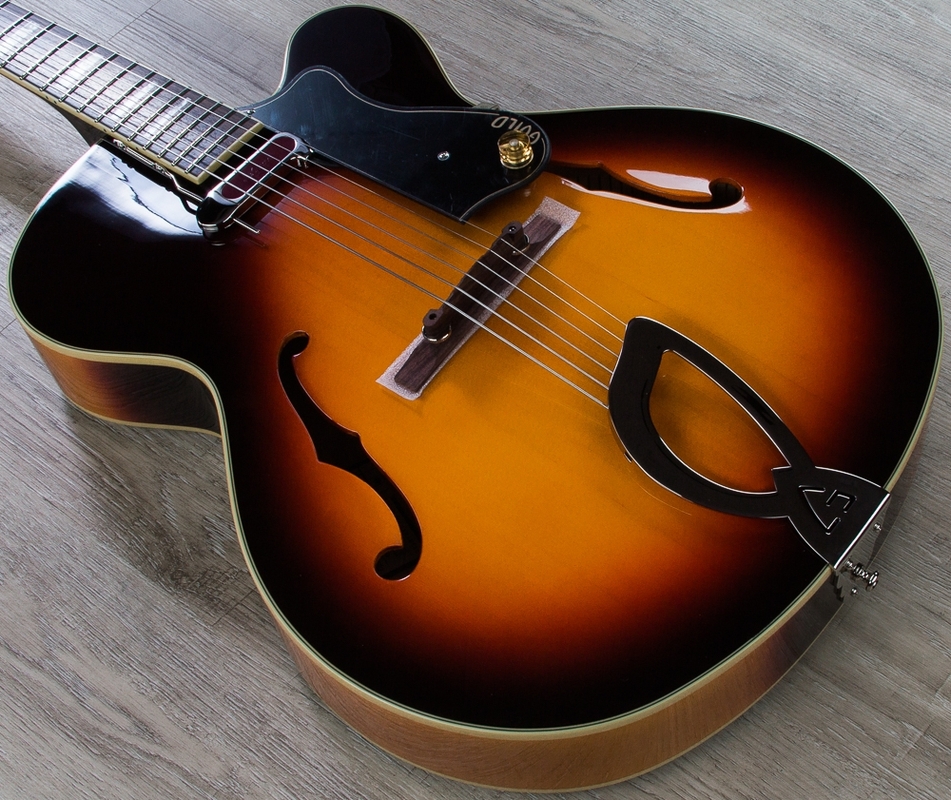 Guild A-150 Savoy Hollowbody Archtop Electric Guitar with Hardshell Case - Antique Sunburst (Open Box)